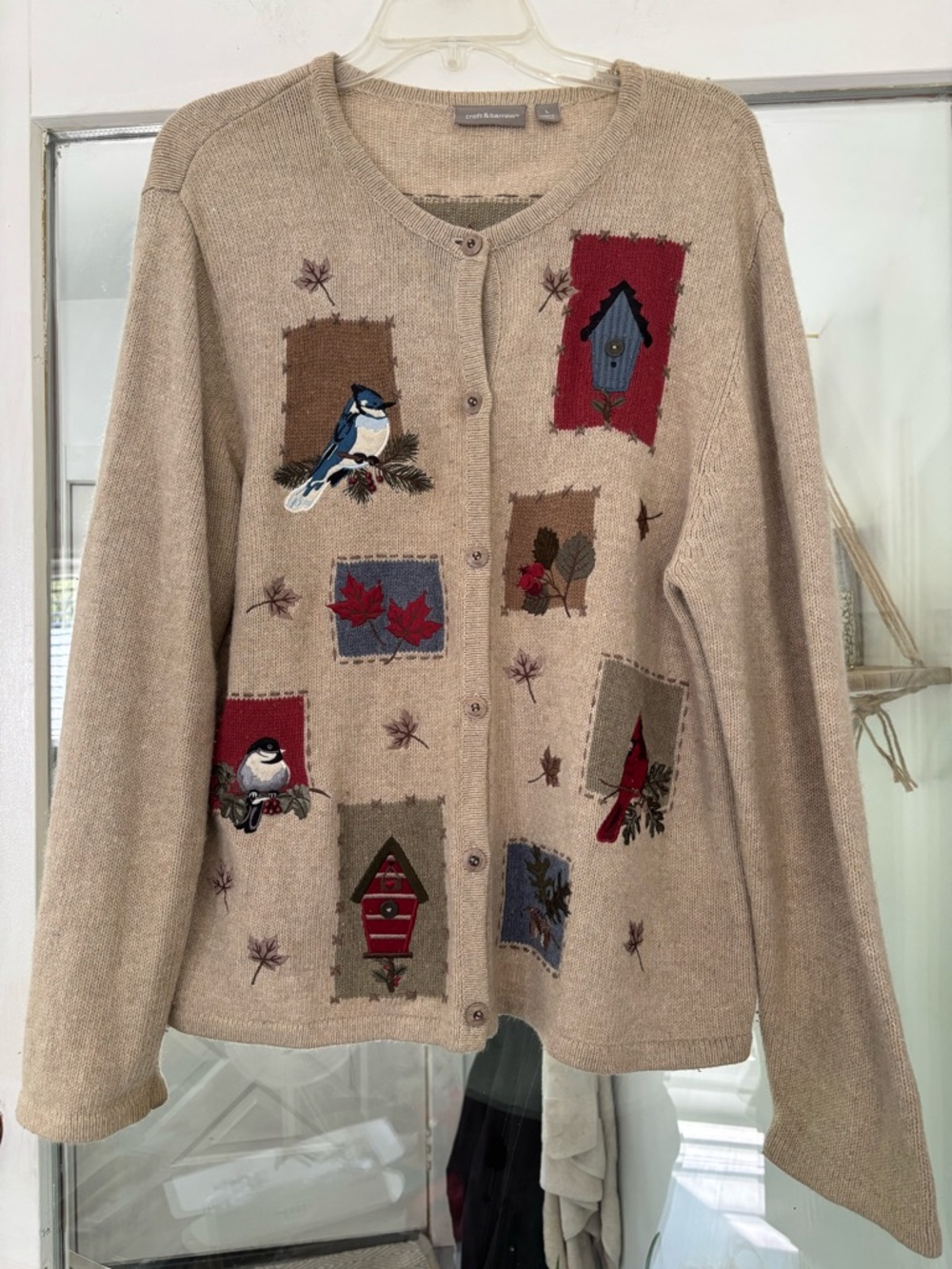 Vintage croft & barrow Beige Cardigan with Bird‎ and Birdhouse Patches
